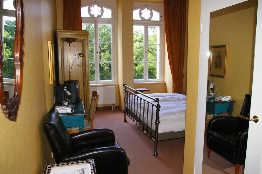 Park- Und Schlosshotel Schlemmin Δωμάτιο φωτογραφία